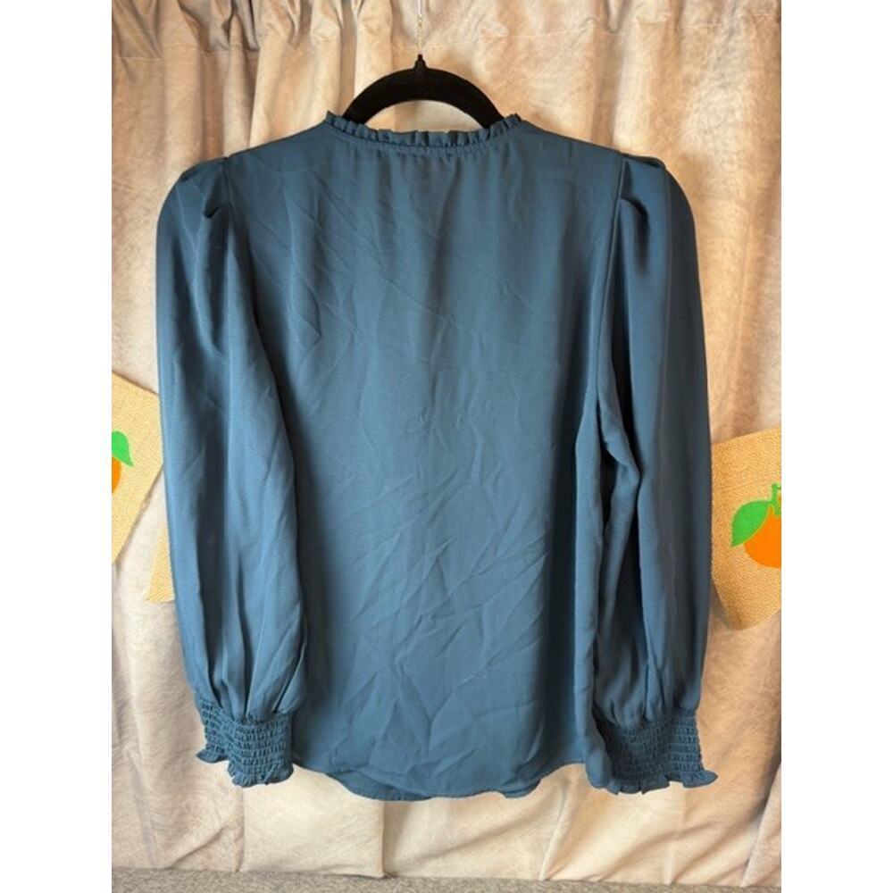 T Tahari Aegean Blue Blouse NWT Size X Small 3/4 shirred sleeve and shoulders - Picture 3 of 6